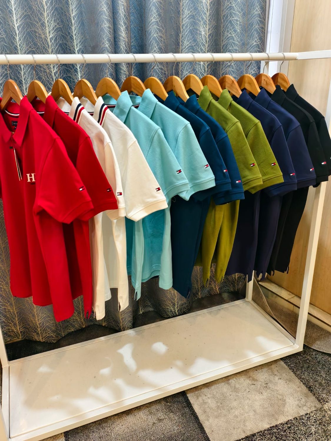 Tommy Premium Quality Cotton Collar Neck Half Sleeve Men's T-Shirt - 61 Pc