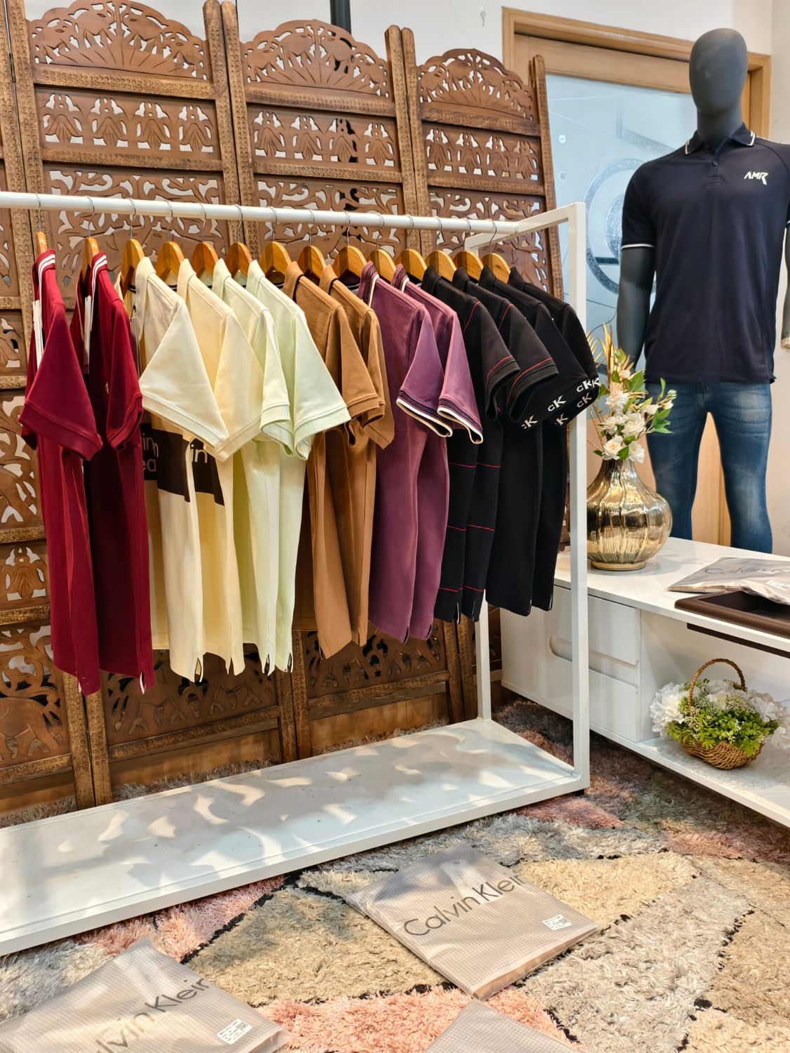 Calvin Klein Premium Quality Collar Neck Half Sleeve Men's T-shirt - 60 Pc