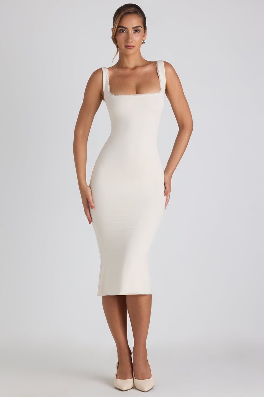 Ladies Premium Quality Modal Lace Trim Midaxi Dress In Ivory Dress - 30 Pc