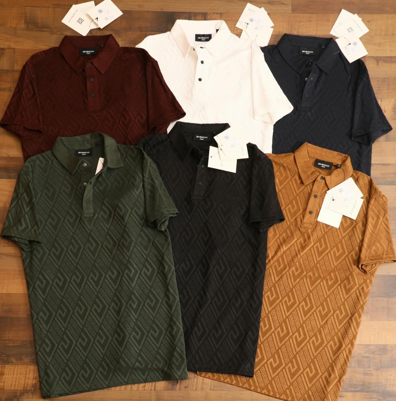 Givenchy Premium Quality Collar Neck Half Sleeve Men's T-Shirt - 52 Pc