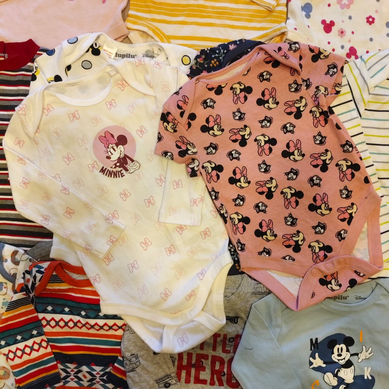 Kids Carter's,gerber,honest og Premium Quality Export surplus original baby fancy rompers - 100 Pc