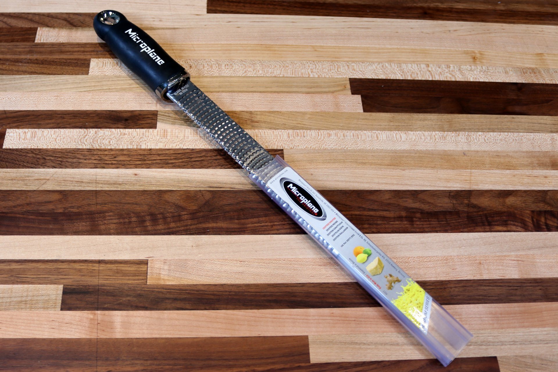Small hand grater/zester (Microplane®) Black