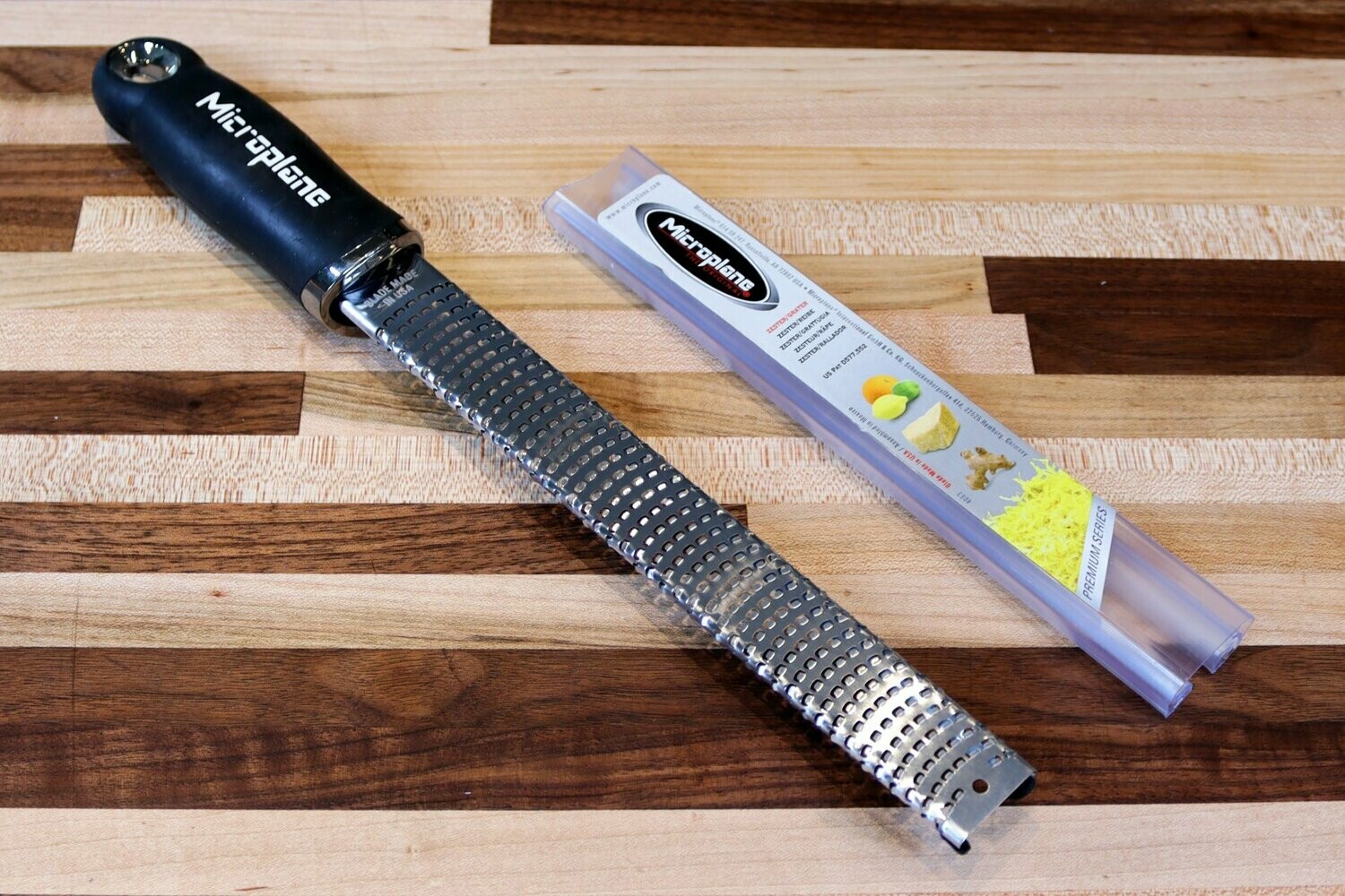 Small hand grater/zester (Microplane®) Black