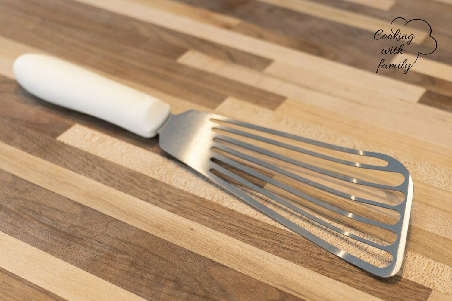 Fish / Egg Turner
