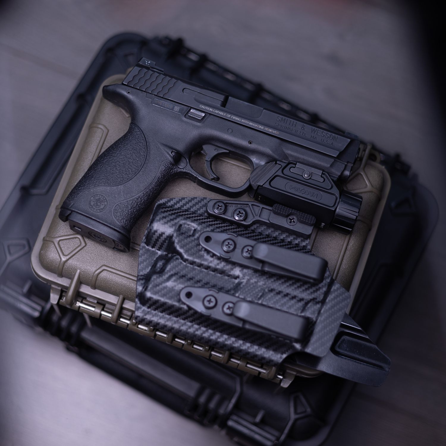 Smith and Wesson M&amp;P Appendix holster with Holosun PID