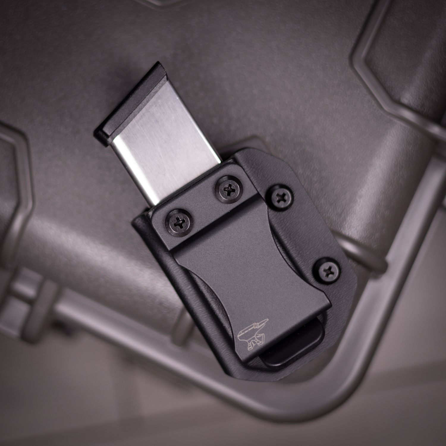 IWB SINGLE MAG CARRIER