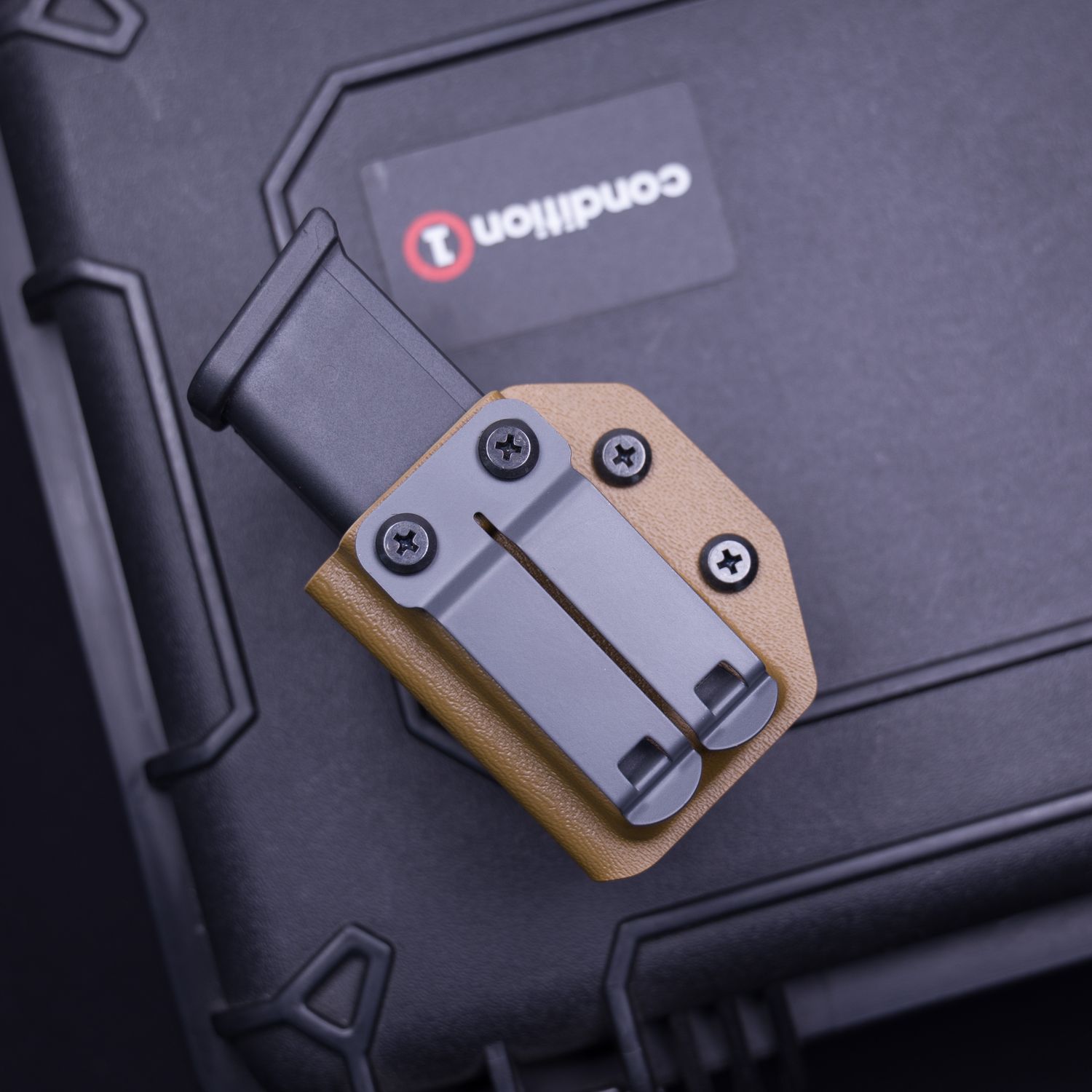 IWB SINGLE MAG CARRIER