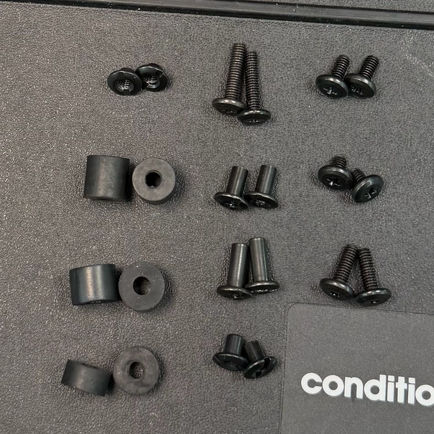 HARDWARE KIT