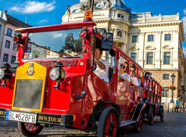 Bratislava Bus Sightseeing  Tour
