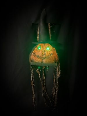 Handheld Scarecrow Lantern