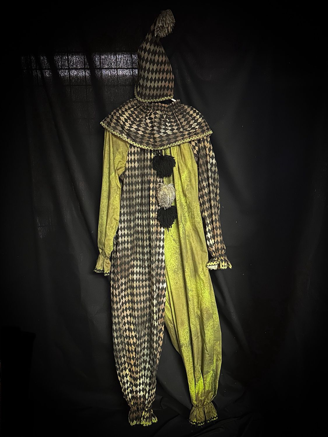XL Vintage Clown - As Shown