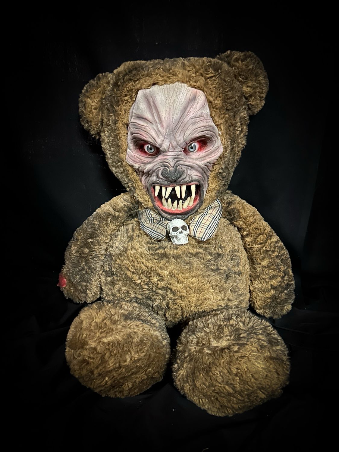 Scary Bear Hidden Horn