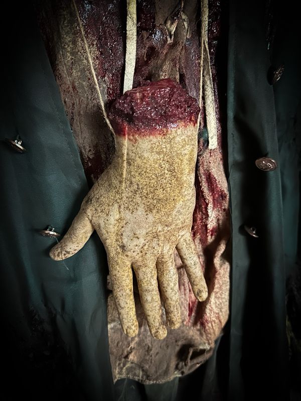 Hand Necklace