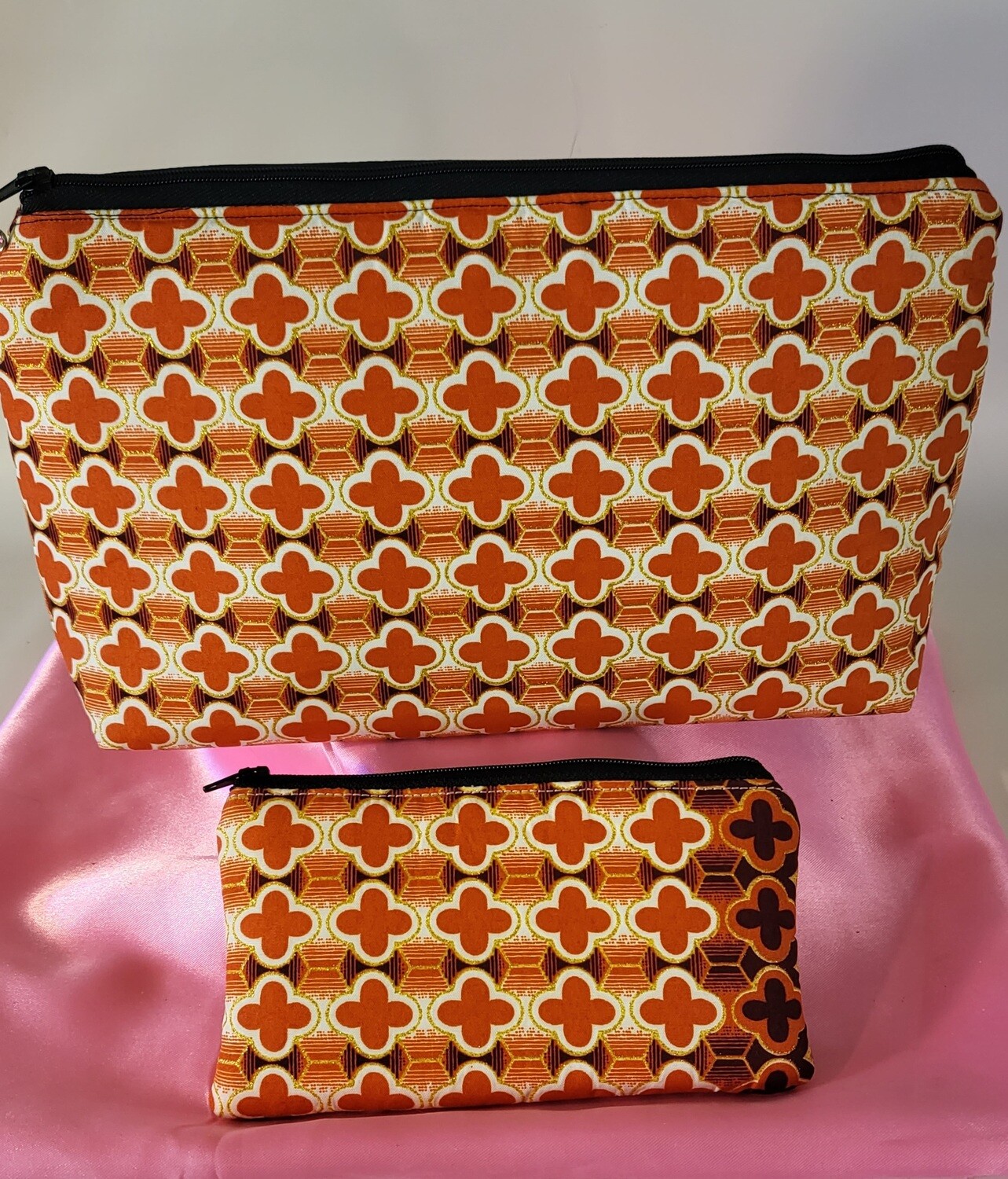 Red and Gold Patterned Pairing! Make-up Bag and coin