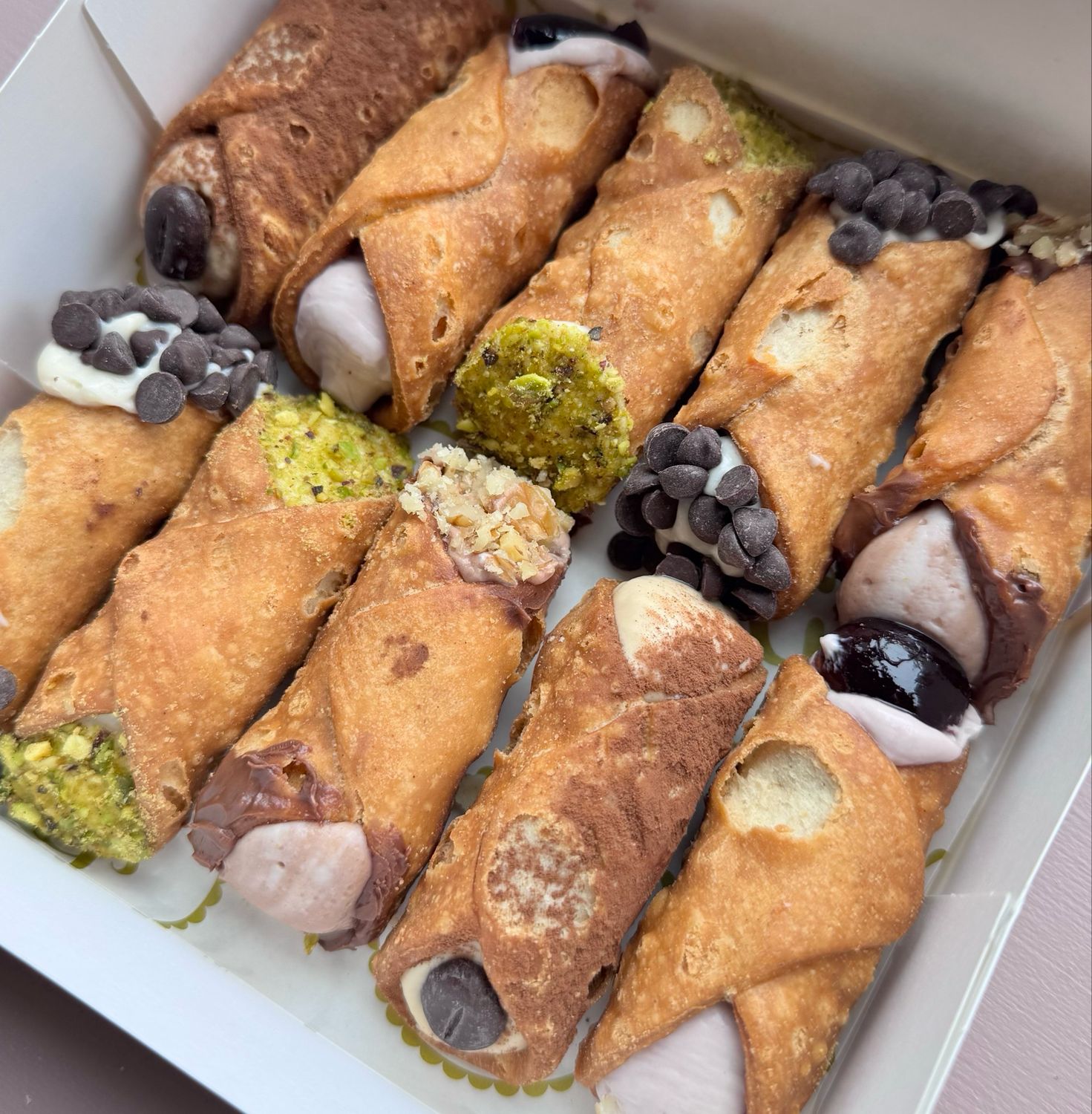 Mini Cannoli Box
