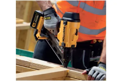 Klammergerät für Holzrahmen und Holzfachwerk