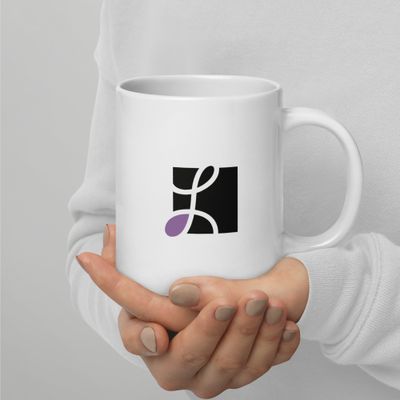 White glossy mug with logo
