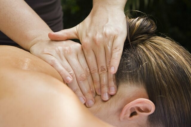 Teil Körper Massage
 Nacken
30 Mins