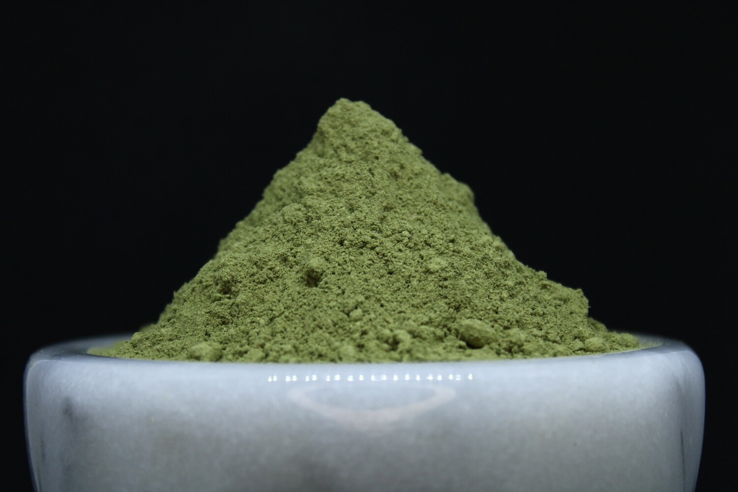 Green Maeng Da (Powder) High Sierra Herbals Green Vein Maeng Da kratom powder. Green Maeng Da is a well rounded kratom that provides a smooth energy along euphoria and pain relief.