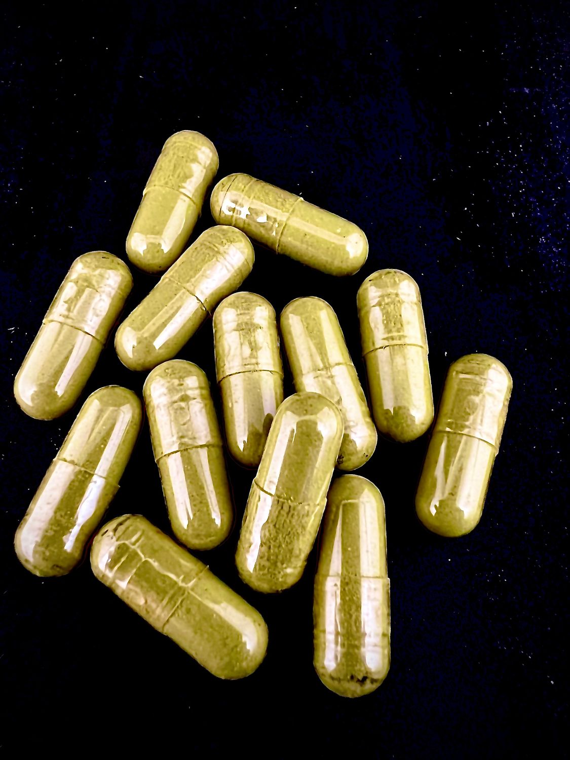High Sierra Herbals 10% mitragynine daytime extract capsules. Half gram capsules containing our daytime kratom extract.