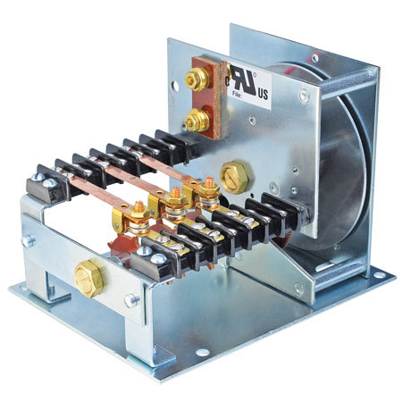 FMS Model 33-C3 Chaser, 3 Circuit 10A, 2 On - 1 Off