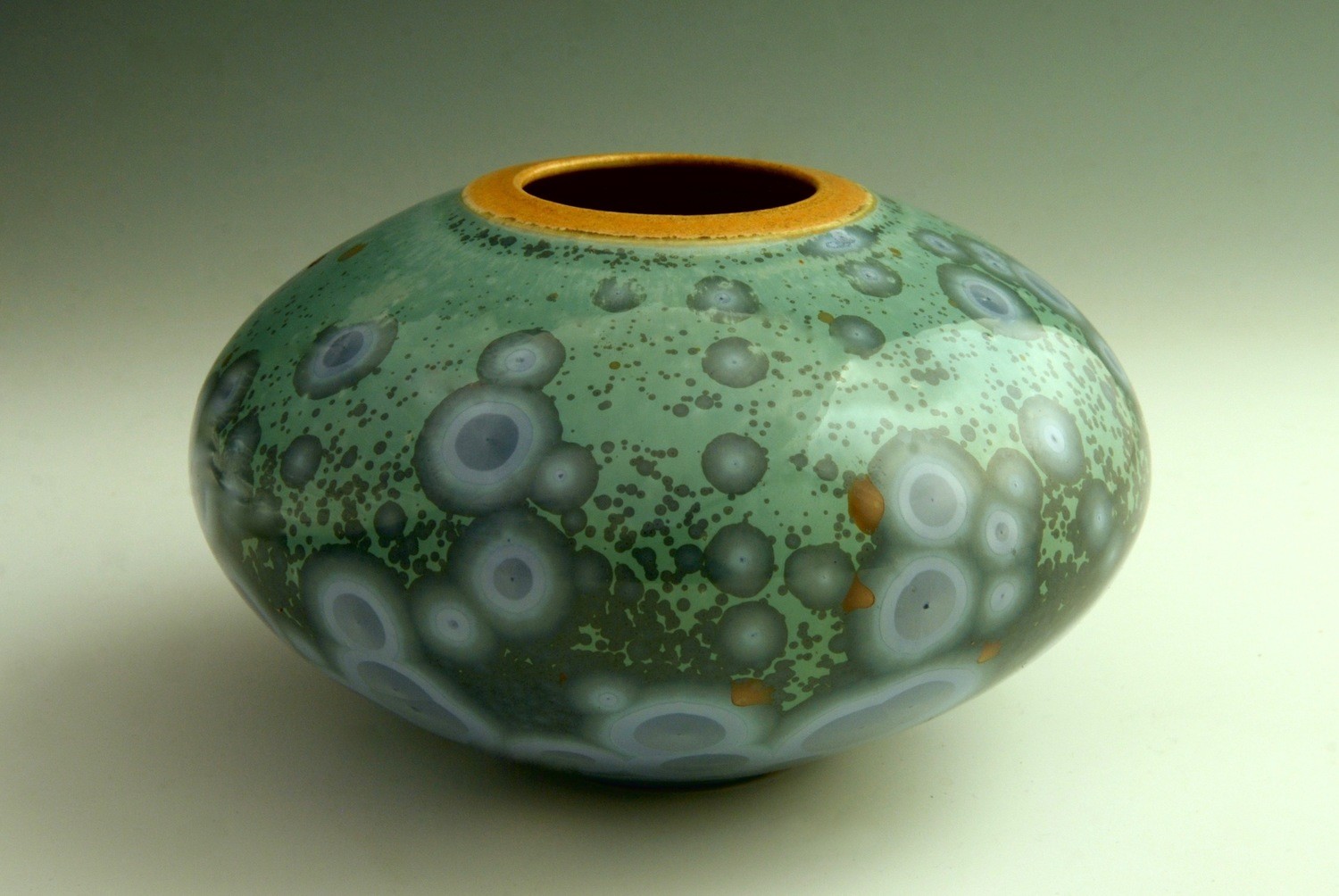 Blue Oval Pot 3 ½" x 5 ¾"