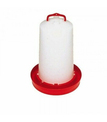 Bebedero para Gallinas y Codornices (1.5 lt) Bebedero para Gallinas y Codornices (1.5 lt)