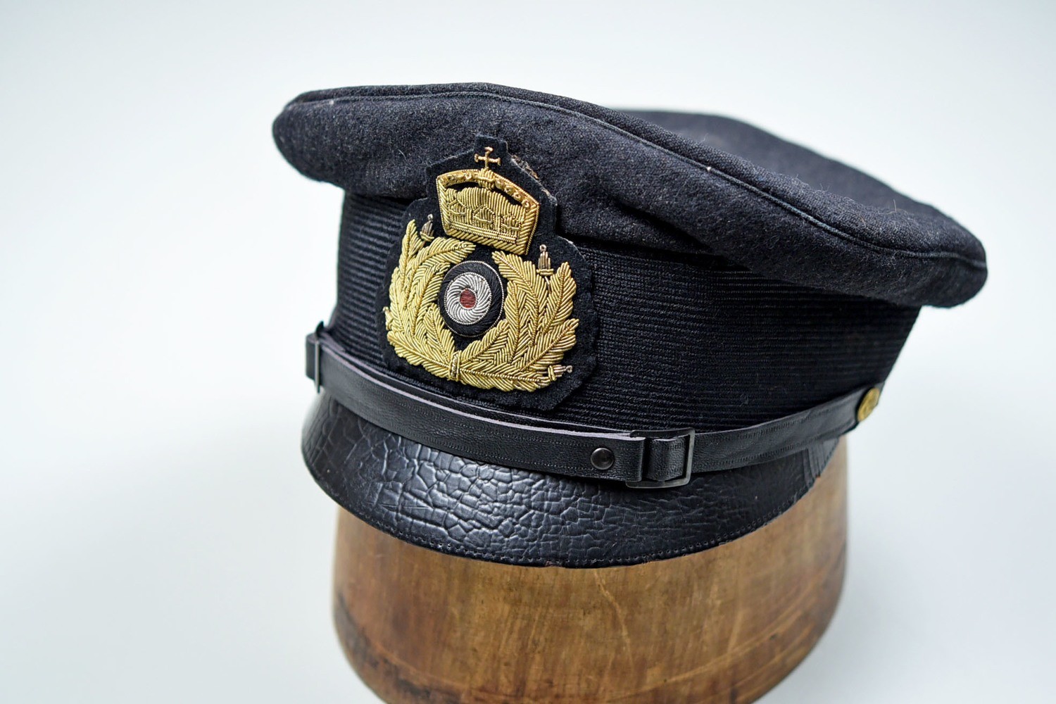 WWI GERMAN KAISERMARINE OFFICER&#39;S VISOR HAT W/BULLION INSIGNIA - UNBELIEVABLE REPLICA!