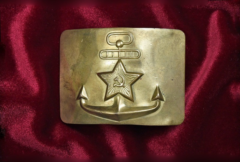 WORLD WAR II SOVIET NAVY BUCKLE WORLD WAR II SOVIET NAVY BUCKLE