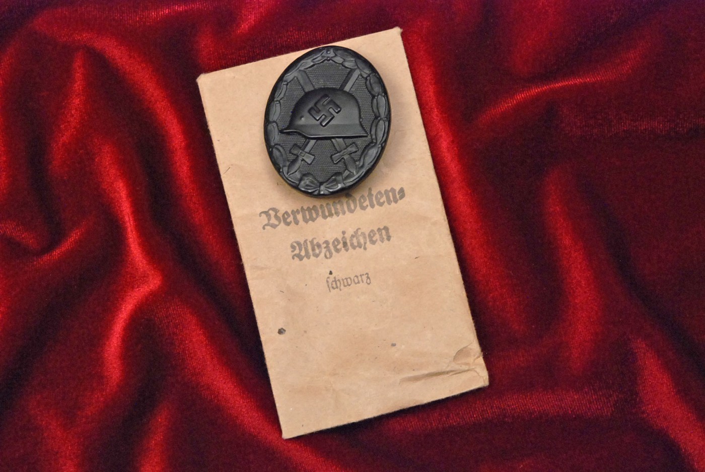 WWII GERMAN BLACK WOUND BADGE IN ENVELOPE BY RUFT &amp; HEKEL