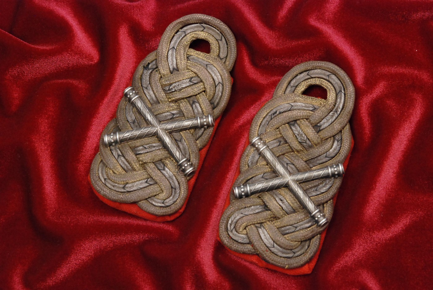 WWI PRUSSIAN FIELD MARSHAL&#39;S SHOULDER BOARDS - MATCHED PAIR
