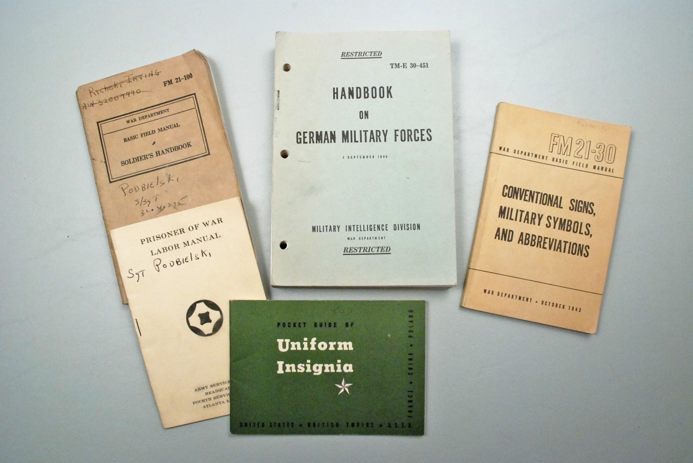 WWII U.S. HANDBOOK ON GERMAN MILITARY FORCES - BOOK LOT OF 5