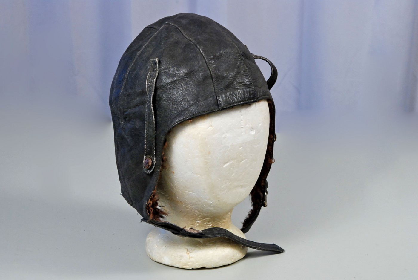 WWII SOVIET AIR FORCE LEATHER FLIGHT HELMET