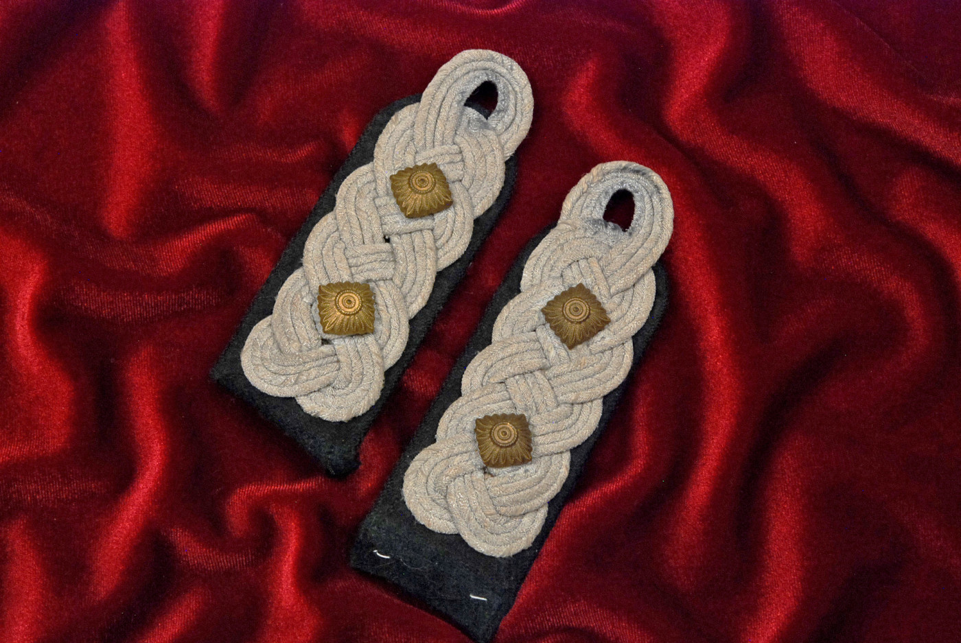 WWII GERMAN COASTAL ARTILLERY OBERST SHOULDER BOARDS - MATCHED PAIR