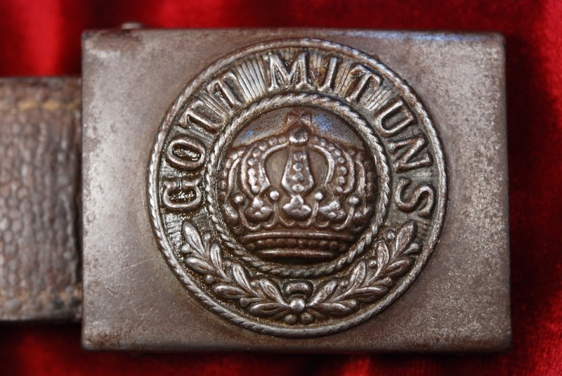 WWI PRUSSIAN STEEL BELT BUCKLE w/APPLIED CENTER & PEBBLED BROWN LEATHER TAB - DATED 1915