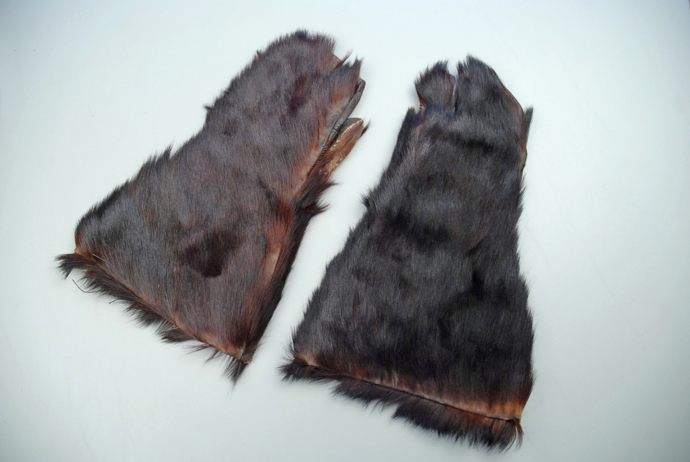 WWII U.S. FUR GLOVES AS USED IN ALEUTIAN ISLANDS CAMPAIGN