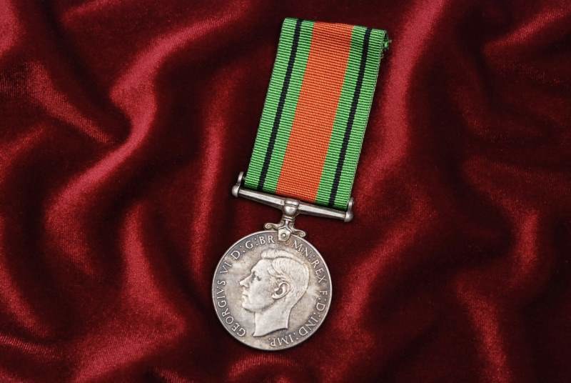 WWII BRITISH 1939-1945 DEFENSE MEDAL