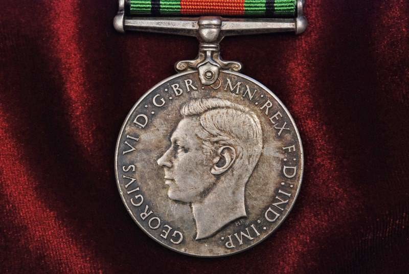 WWII BRITISH 1939-1945 DEFENSE MEDAL