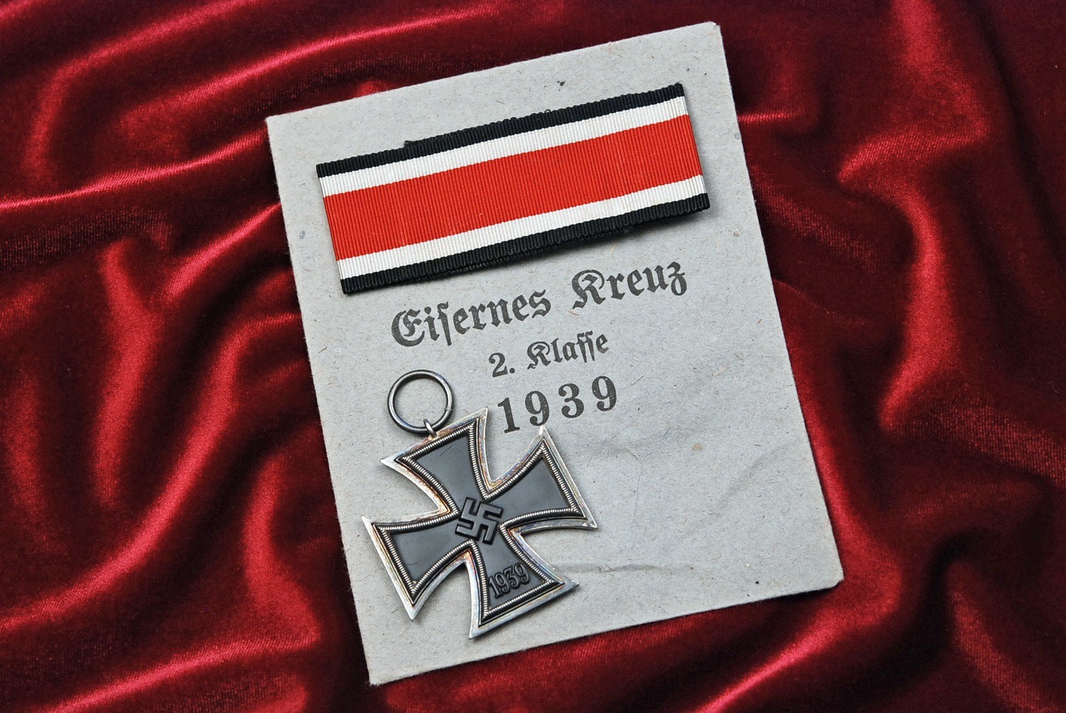 WWII GERMAN 1939 IRON CROSS 2nd CLASS IN BROWN TITLED ENVELOPE