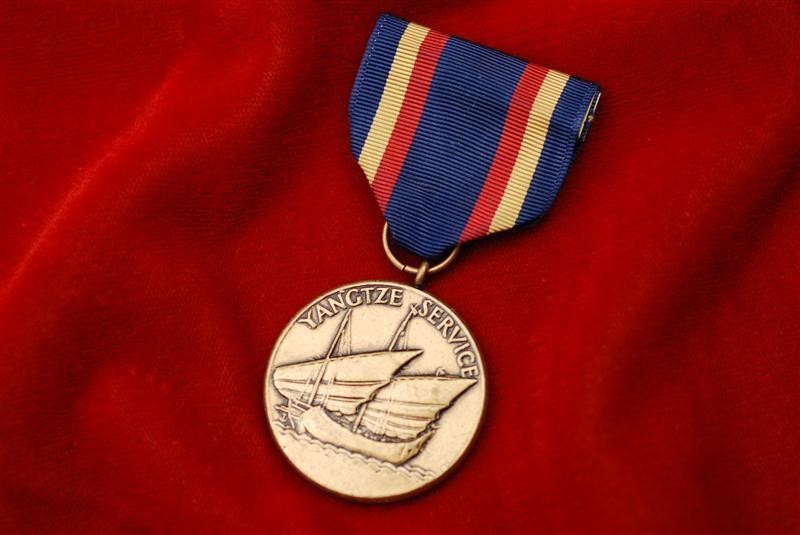 WWII U.S. MARINE CORPS YANGTZE SERVICE MEDAL
