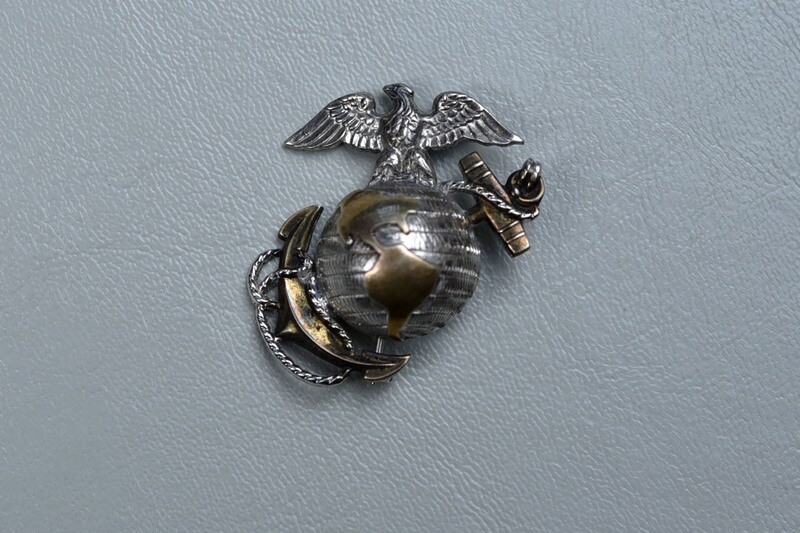 WWII U.S. MARINE CORPS OFFICER'S DRESS BLUES LEFT SIDE COLLAR EG&A BY H&H - PIN BACK WWII U.S. MARINE CORPS OFFICER'S DRESS BLUES LEFT SIDE COLLAR EG&A BY H&H - PIN BACK