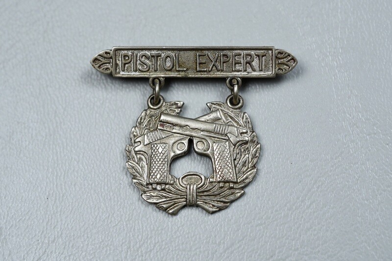 WWII U.S. MARINE CORPS EXPERT PISTOL BADGE w/OPEN CATCH WWII U.S. MARINE CORPS EXPERT PISTOL BADGE w/OPEN CATCH