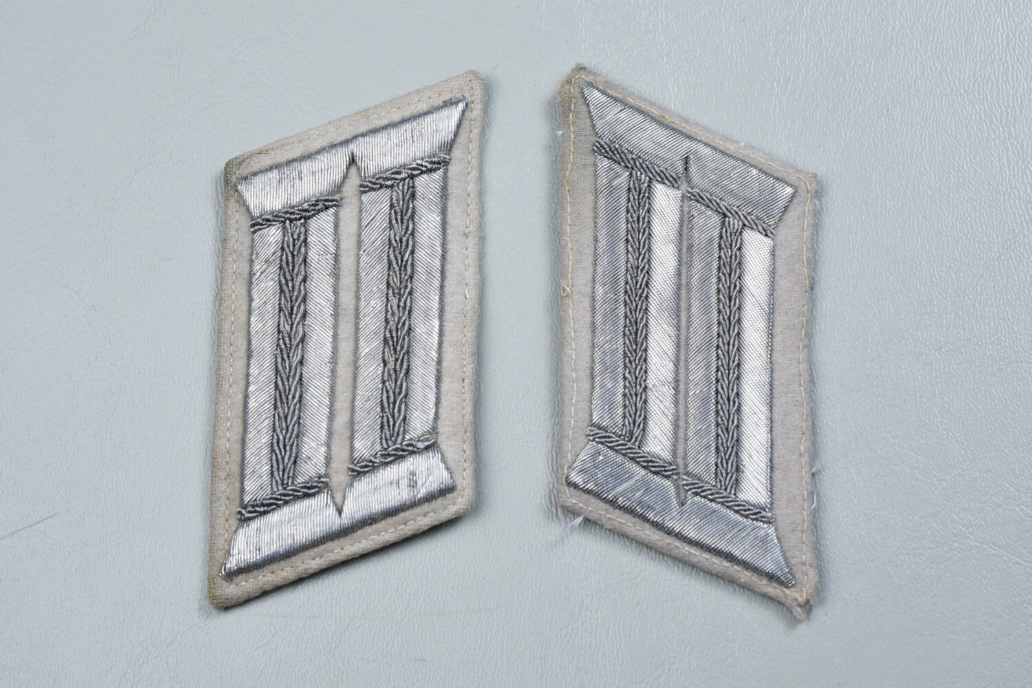 WWII GERMAN INFANTRY OFFICER&#39;S WAFFENROCK COLLAR TAPS - MATCHED PAIR