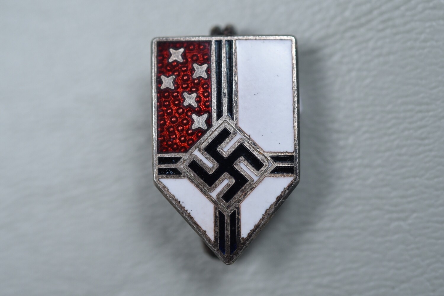 WWII GERMAN COLONIAL BUND MEMBERSHIP BADGE