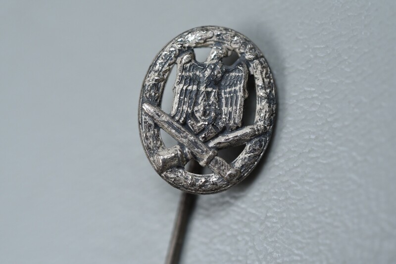 WWII GERMAN GENERAL ASSAULT BADGE STICK PIN