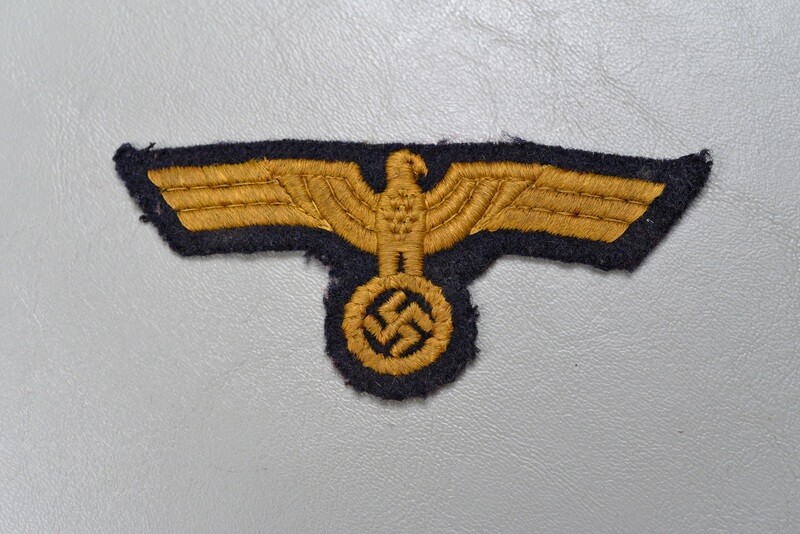 WWII GERMAN KRIEGSMARINE ENLISTED BREAST EAGLE - EMBROIDERED GOLD ON BLUE