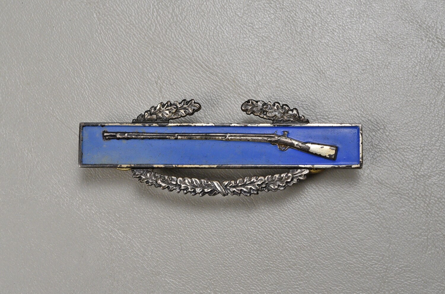 WWII U.S. COMBAT INFANTRY BADGE - STERLING