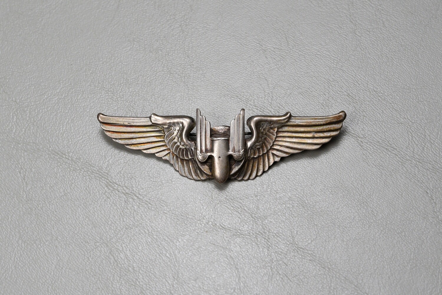 WWII U.S. WWII U.S. ARMY AIR CORPS AIR GUNNER WING - PIN BACK, STERLING