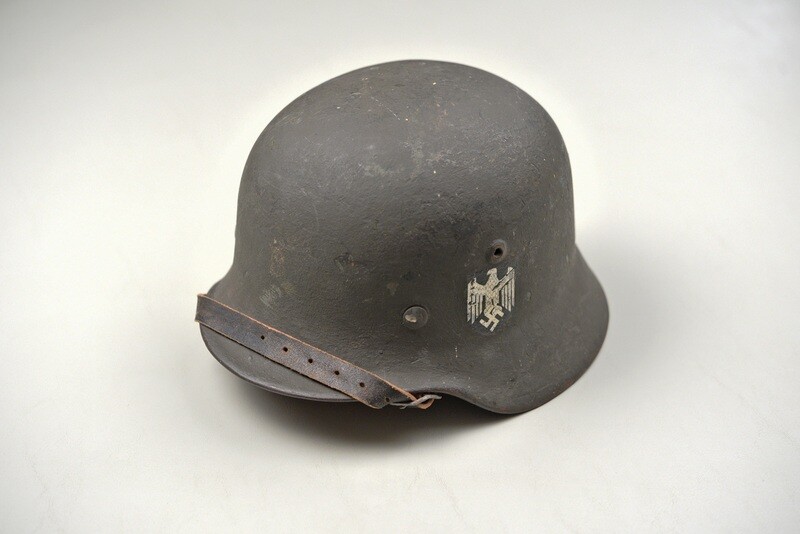 WWII GERMAN ARMY M1940 SINGLE DECAL HELMET - COMPLETE &amp; NEAR MINT