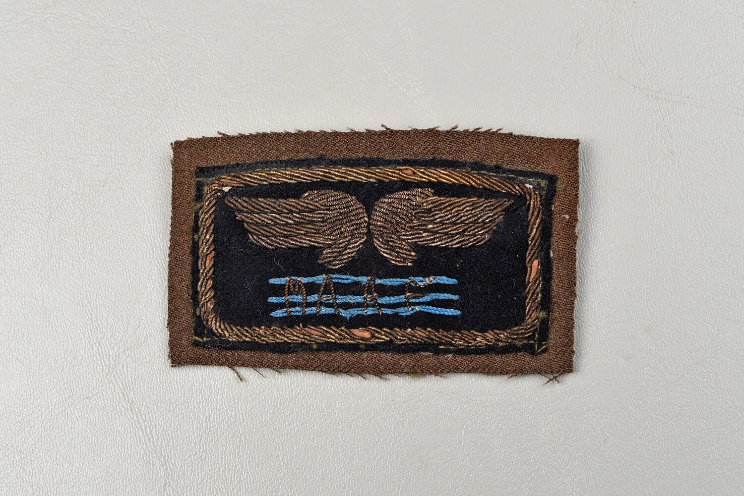 – WWII U.S. MEDITERRANEAN AIR FORCE PATCH - ITALIAN MADE, BULLION, UNIFORM REMOVED